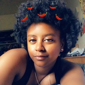 Meet your Posher, Briana